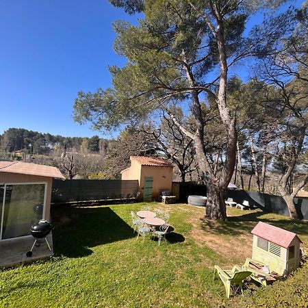 Maison Provencale Au Calme De La Campagne Avec Jacuzzi Aix-en-Provence Exterior foto