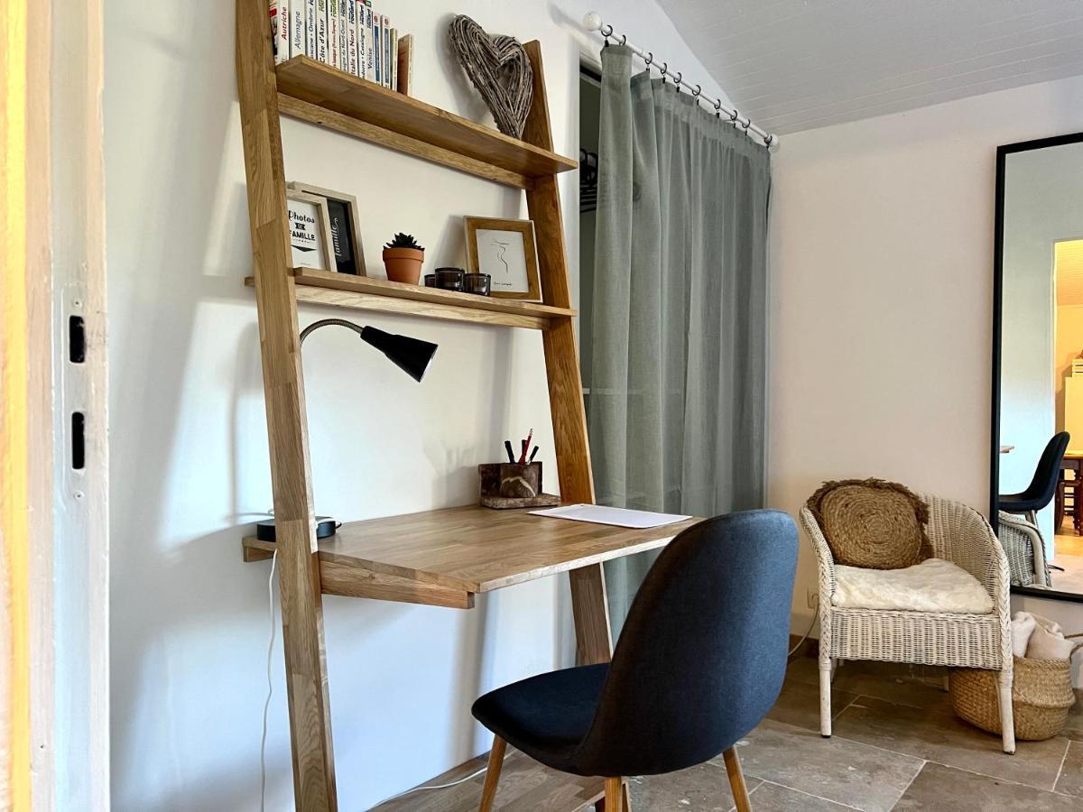 Ferienwohnung Maison Provencale Au Calme De La Campagne Avec Jacuzzi Aix-en-Provence Exterior foto