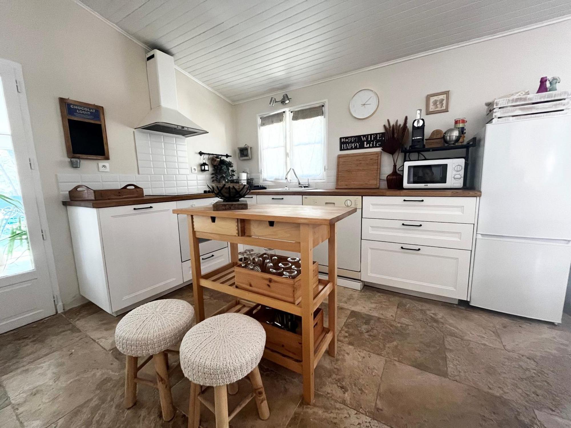 Maison Provencale Au Calme De La Campagne Avec Jacuzzi Aix-en-Provence Exterior foto