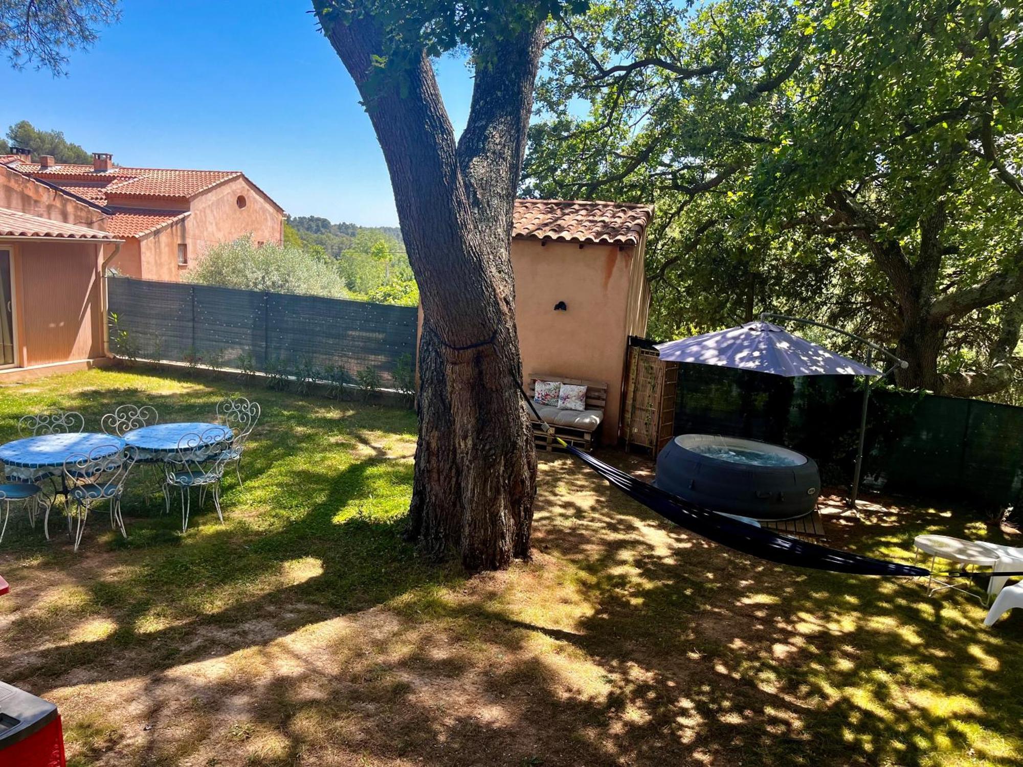 Ferienwohnung Maison Provencale Au Calme De La Campagne Avec Jacuzzi Aix-en-Provence Exterior foto